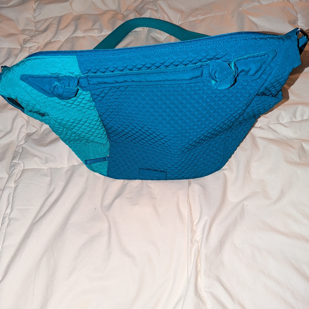 Vera Bradley Blue Tote Bag with Sleek Design